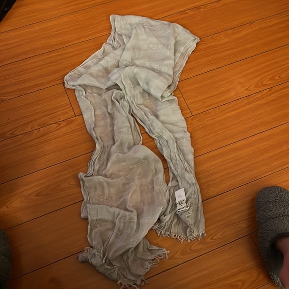 Converse Grey scarf - Picture 2 of 2